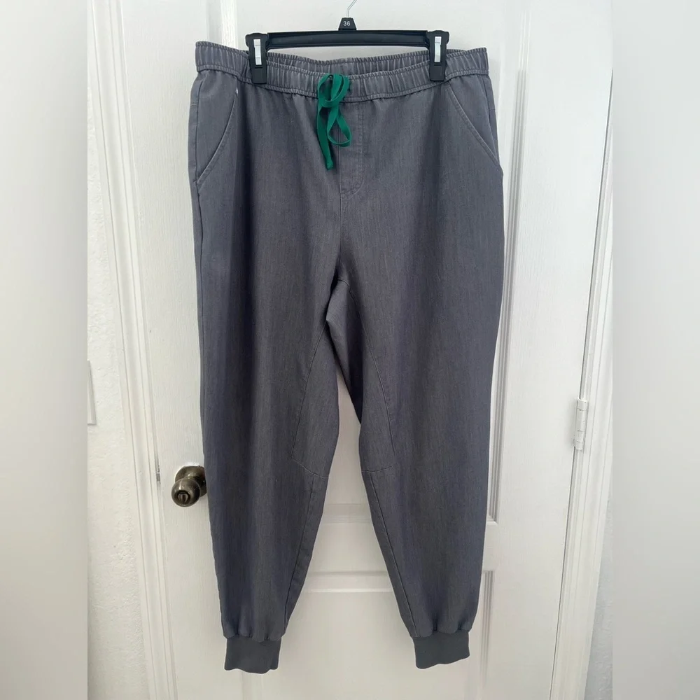 Figs Tansen Gray Jogger Scrub Pants™ (Size XXL)